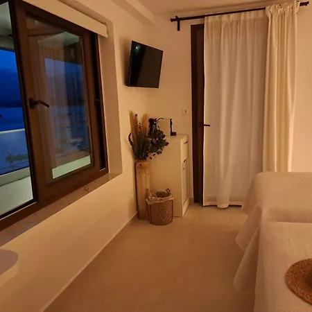 Antonakis Ouranoupolis Greece Guest house Ouranoupoli